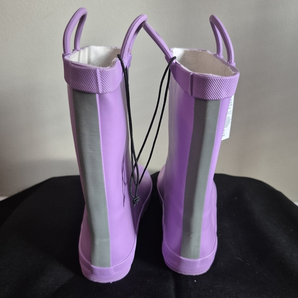 Shoes - Picture 3 of 3